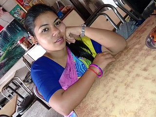 Hot Desi bhabhi Akansha Garg de Lucknow attrapé avoir des friend at court sexuelles