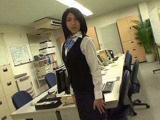 Gangbang im Büro mit Hot Ass Secretary Saionji Reo. HD
