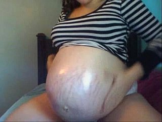 गर्भवती लड़की हस्तमैथुन