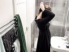 OH MIO DIO!!! CAM Closed in appartamento airbnb catturato la ragazza araba musulmana in hijab facendo doccia e masturbarsi