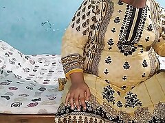 Buurjongen Pakistani Desi Hot Aunty Ki Chudai - Aria Mia (Hindi Coda Cudi)