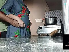 Devar bercinta keras bhabi pinky di dapur