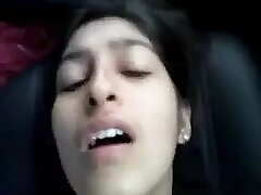 Paki femme sexe dans unfriendliness voiture