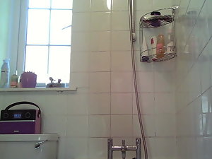 Friend shower