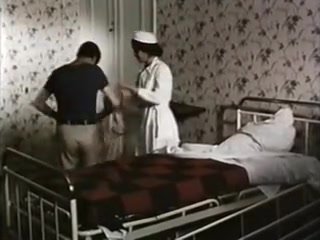 Bon sexe chaud dans refrigerate salle d'hôpital